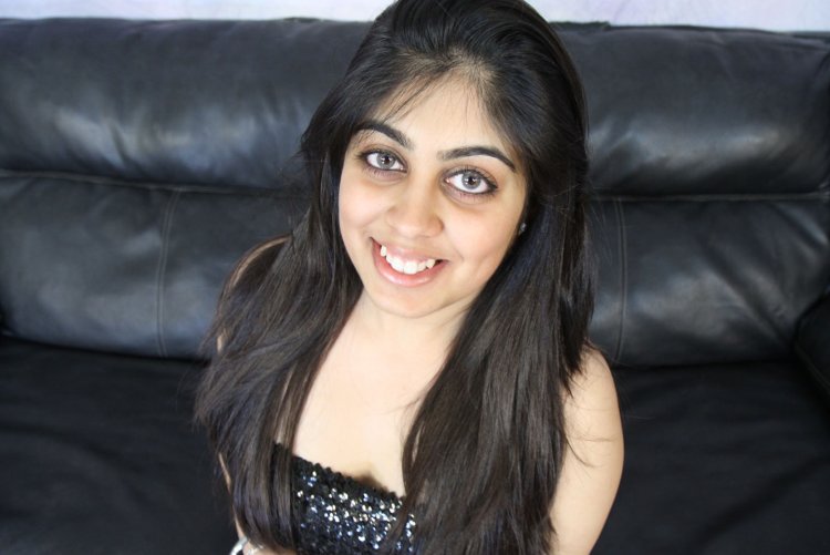 Facial abuse Jessica and Monica