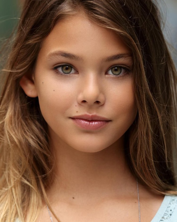 Laneya Grace 2014