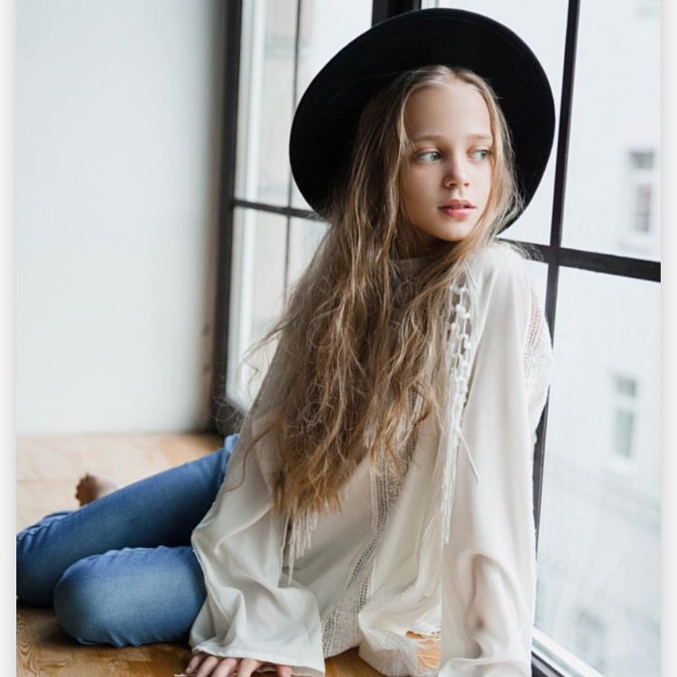 Alice Samsonova 2020