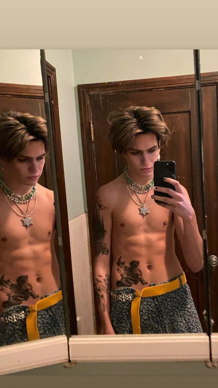 Chase Hudson without T -shirt