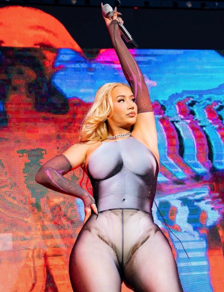 Iggy Azalea Pussy