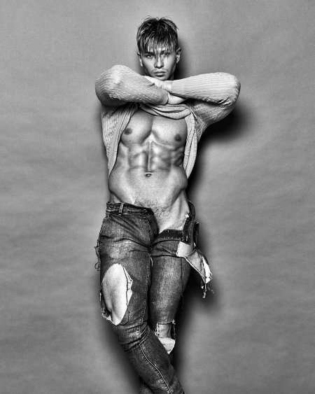 Denis Kholodnitsky naked