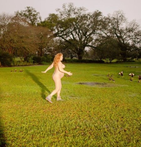 Photo shoot naked among flowers