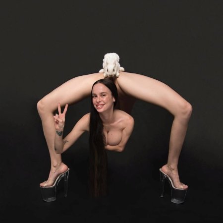 Maria Gracia is naked