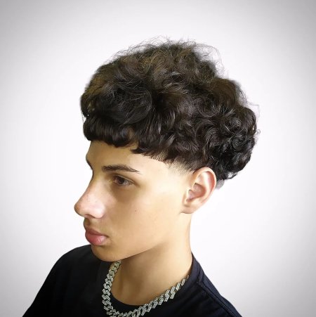 Housing Edgar Kucheryva