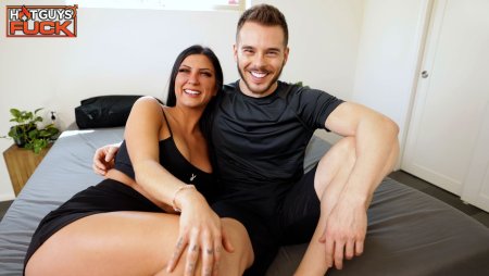 Kenzie Love & Veena Violetta - One Hot Dubl