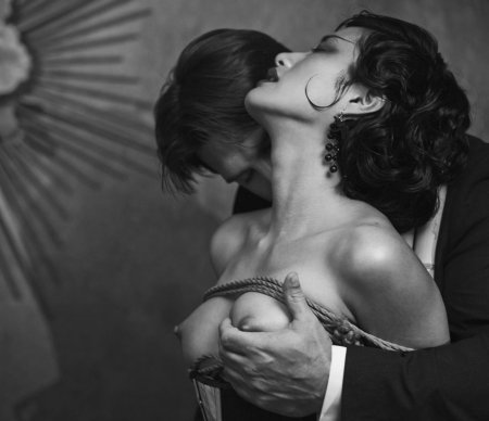 Breasts Kiss XXX Dush