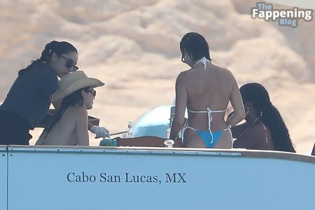 Hiley Jenner photo on the beach