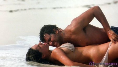 Kelly Brook Survival Island