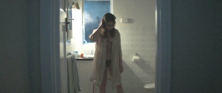 Numi Rapas bed scenes