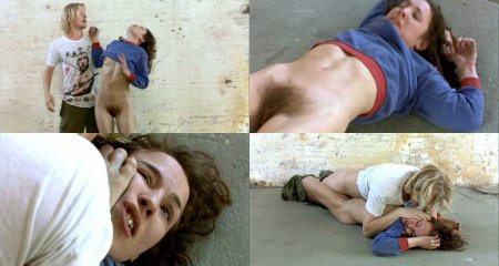 Actress Numi Rapas naked