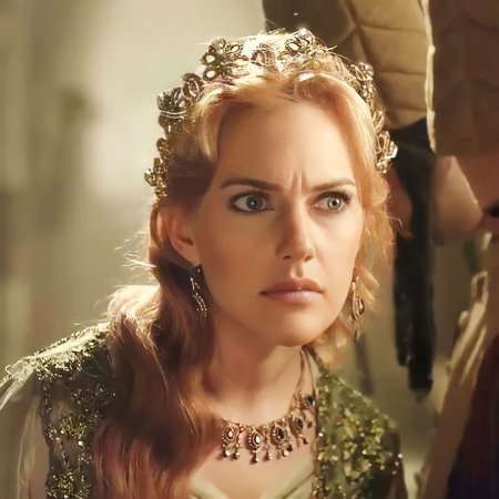 Hourre Sultan on the balcony photo