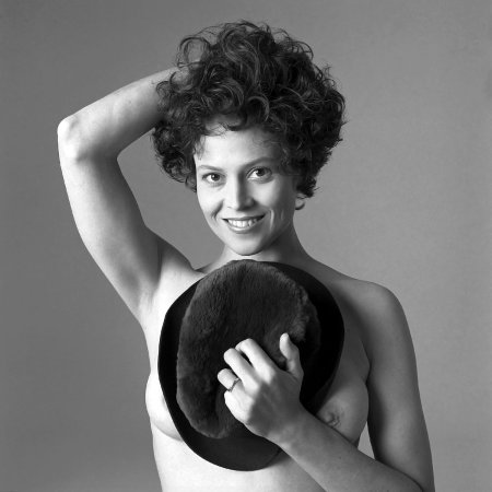 Sigurni Weaver photo