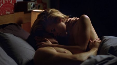 Rachel Taylor without panties