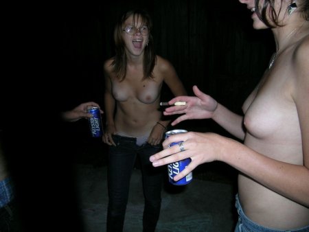 The undressing of drunken girls