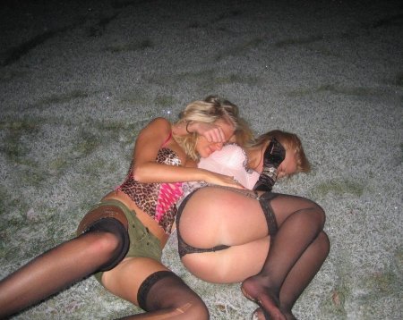 Drunk chicks undress