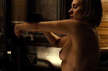 Katie Sakhoff Hot Riddick