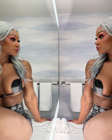 Savanna Jade Naked Tits