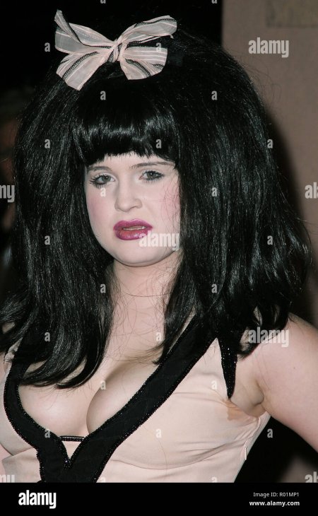Kelly Osborne Grammy 2024
