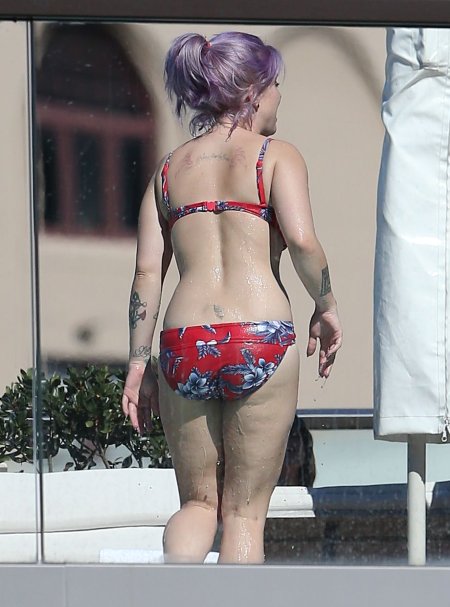 Kelly Osbourne Paparazzi 2022