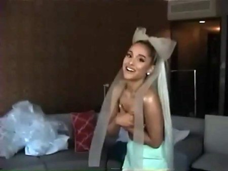 Ariana Grande porn actress