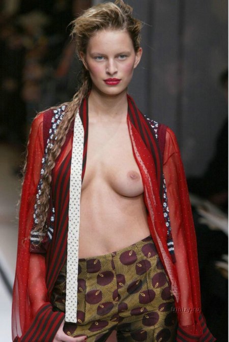 Showing the mod topless