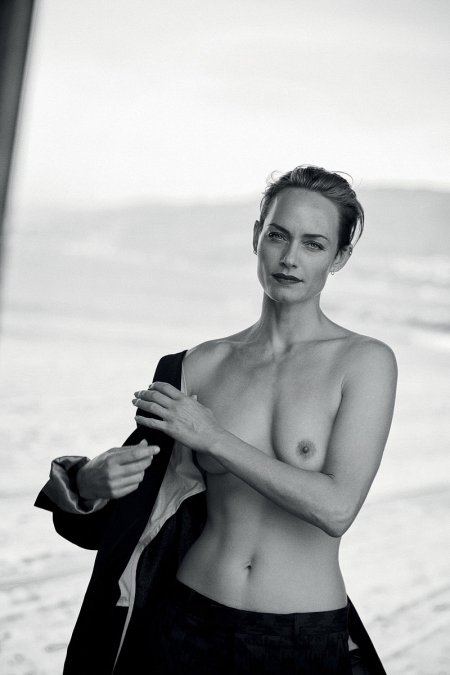 Amber Valletta