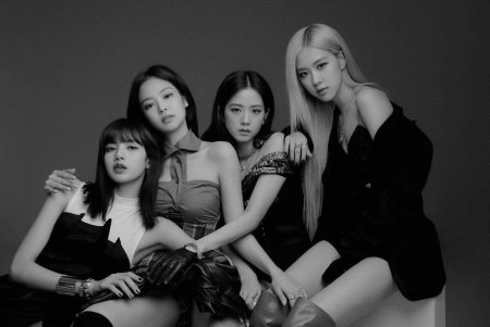 Группа BLACKPINK 2021
