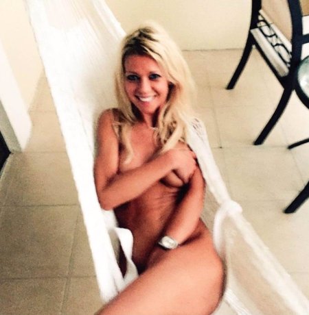 Naked celebrities Paparazzi