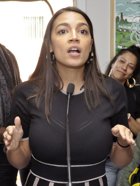 Alexandra Okasio Cortes Tits