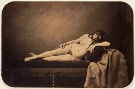 Naked women in the past