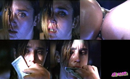 Jennifer Connelli 18 Requiem for a dream