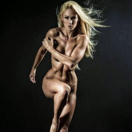 Spectacular erotic figures