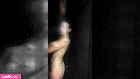 Izmetro girl Anna Nude