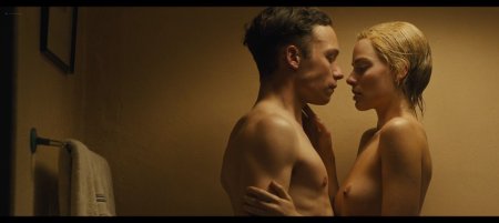 Robi Margot Robbie Erotic scenes
