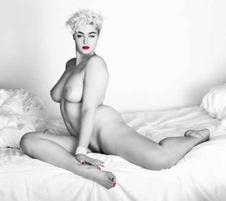 Stefania Ferrario 2019 Naked