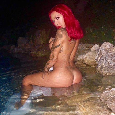 Red -haired American porn actress