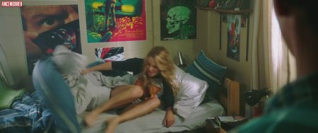 Jessica Rotenberg is naked