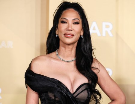 Kimora Lee Simmons in his youth on the catwalk