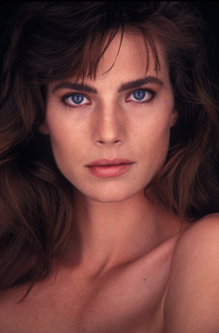 Terry Farrell photo