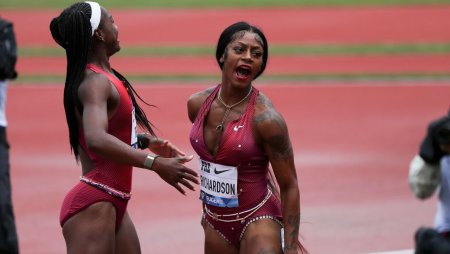 The runner is Carry Richardson