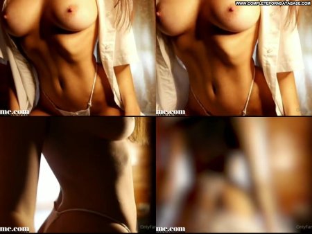 Erotic photos Caroline Kelley