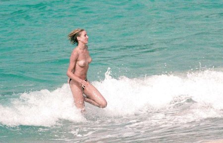 Cameron Diaz Topless