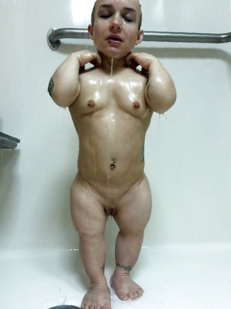 Naked women are lillipotes