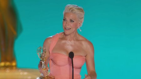 Septa Yunella Hannah Weddingham