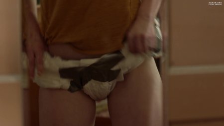 Emma Grinwell shameless naked