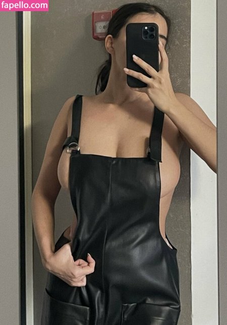 Kamilla Karieva Flinnywinnyy