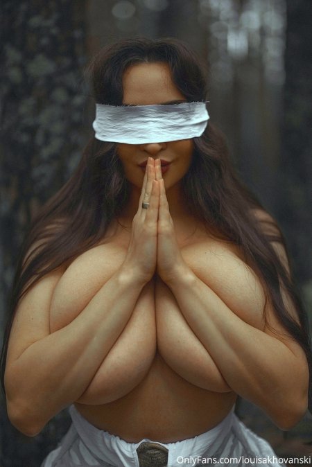 Big Tits Louisa Khovanski