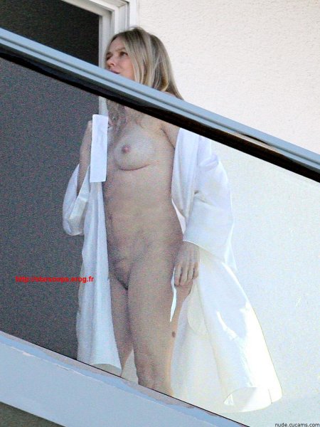 Naomi watts naked drain