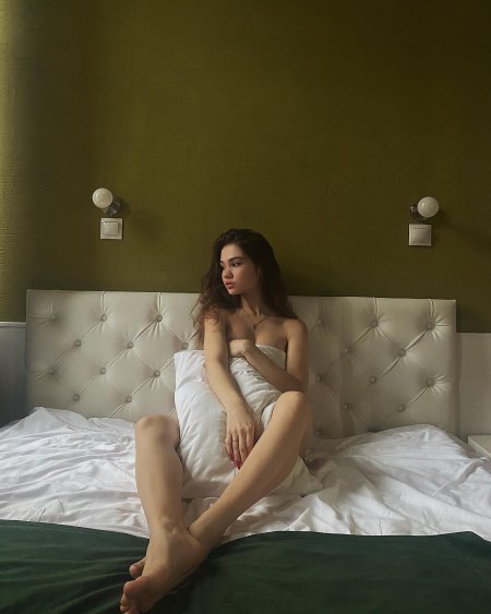 Girls nude watching TV